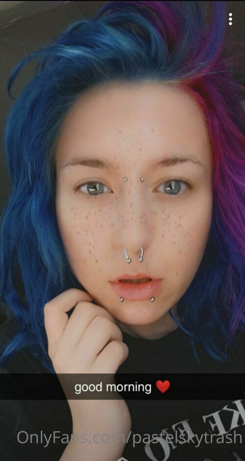 pastelskytrash Nude Leaked Onlyfans Photo pastelskytrash Nude Leaked Onlyfans Photo