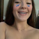 model profile picture