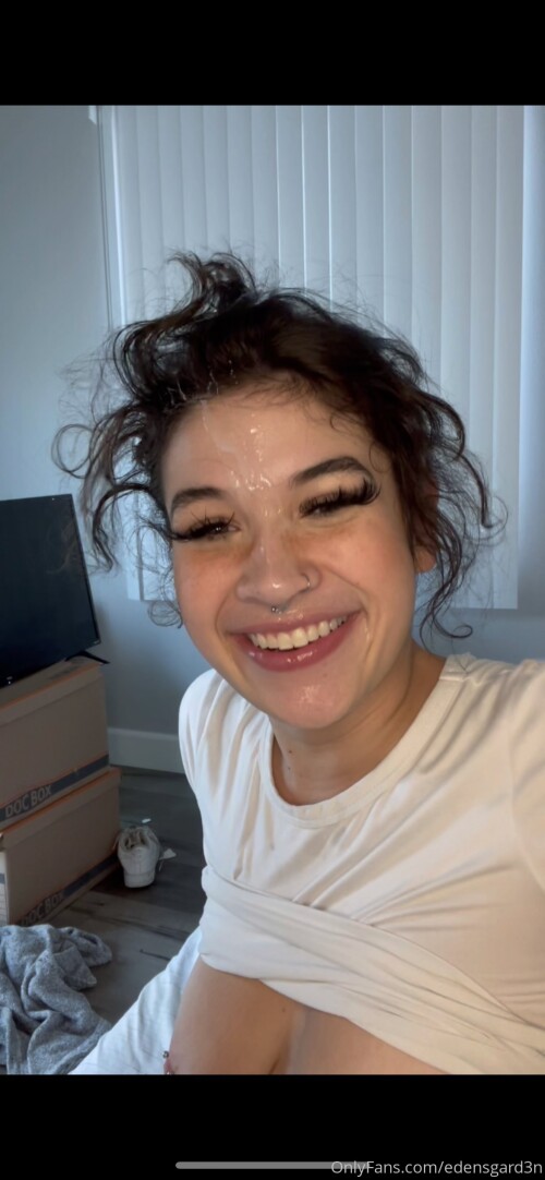 Edensgard3n / sativashortie / diabeticoochie Nude Leaked Onlyfans Photo Edensgard3n / sativashortie / diabeticoochie Nude Leaked Onlyfans Photo