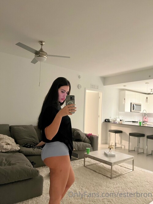 Esterbron Nude Leaked Onlyfans Photo Esterbron Nude Leaked Onlyfans Photo