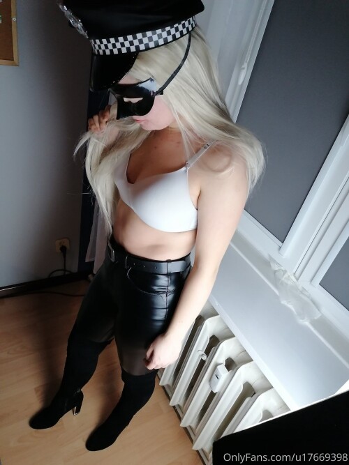 Kinky Navlia Photo 3