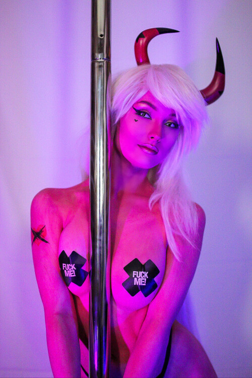 Leah Daberry | ChameLeahn | Daberrybestcosplay | ReptiLeahn Nude Leaked Onlyfans Photo