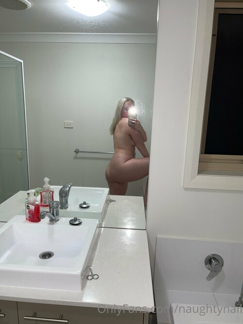 naughtynail / Tynnille Robinson Nude Leaked Onlyfans Photo