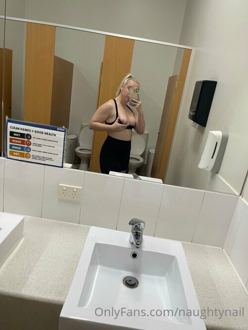 naughtynail / Tynnille Robinson Nude Leaked Onlyfans Photo