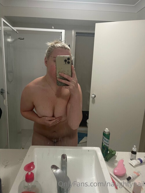 naughtynail / Tynnille Robinson Nude Leaked Onlyfans Photo