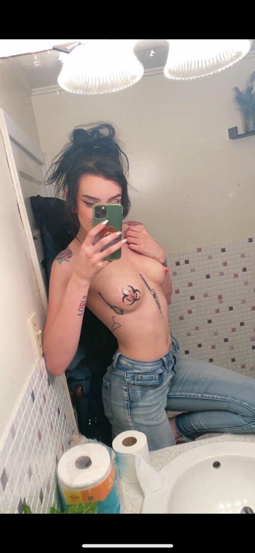 Lilfilthyfreak / @ngelofdirt Nude Leaked Onlyfans Photo Lilfilthyfreak / @ngelofdirt Nude Leaked Onlyfans Photo