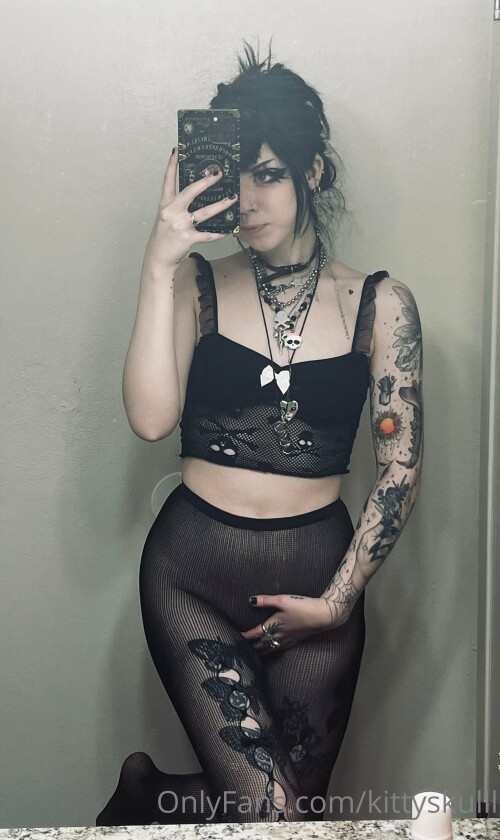 yeahimcaroline Nude Leaked Onlyfans Photo yeahimcaroline Nude Leaked Onlyfans Photo