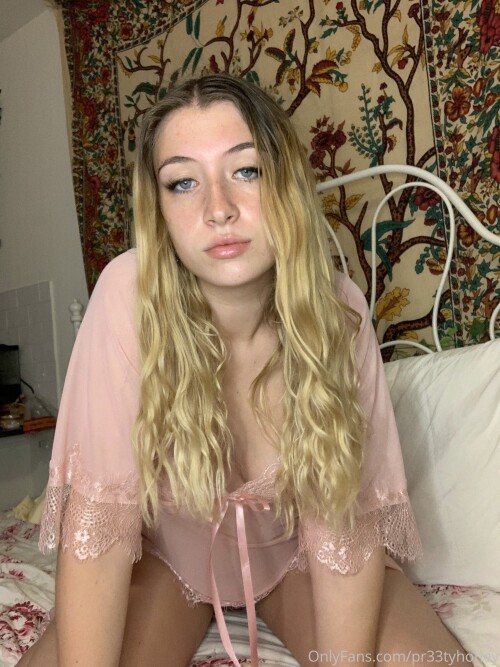 Pr33tyhoney Nude Leaked Onlyfans Photo