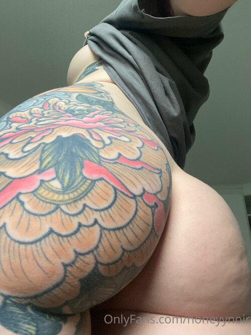 Honeyy Noir | honeyynoir | samssoaked Nude Leaked Onlyfans Photo Honeyy Noir | honeyynoir | samssoaked Nude Leaked Onlyfans Photo