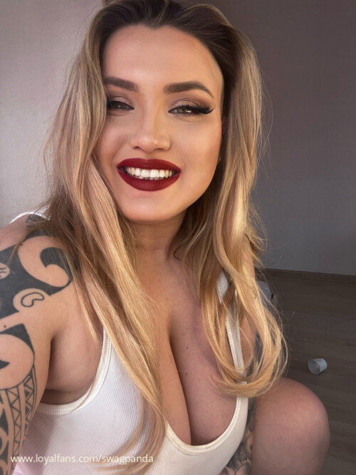 Swag Russian Panda (swagrussianpanda) Nude Leaked Onlyfans Photo