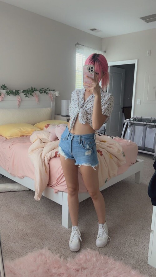 luvcoregf | Fulltime Crybaby Nude Leaked Onlyfans Photo