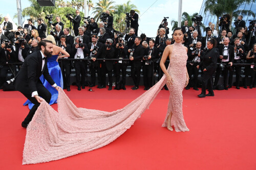285803760_cindykimberlyseethroughcannes279.md.jpg