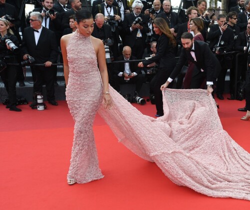 285803768_cindykimberlyseethroughcannes282.md.jpg