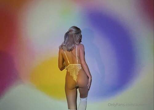 Autumren / autumnreed18 Nude Leaked Onlyfans Photo Autumren / autumnreed18 Nude Leaked Onlyfans Photo