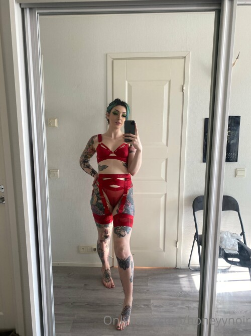 Honeyy Noir | honeyynoir | samssoaked Nude Leaked Onlyfans Photo Honeyy Noir | honeyynoir | samssoaked Nude Leaked Onlyfans Photo