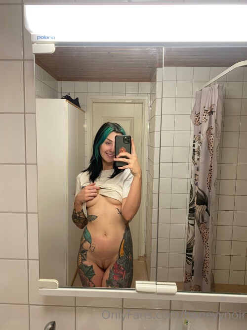 Honeyy Noir | honeyynoir | samssoaked Nude Leaked Onlyfans Photo Honeyy Noir | honeyynoir | samssoaked Nude Leaked Onlyfans Photo