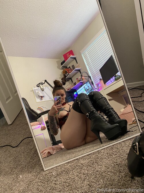 OftenElle | Twerkingelle Nude Leaked Onlyfans Photo OftenElle | Twerkingelle Nude Leaked Onlyfans Photo