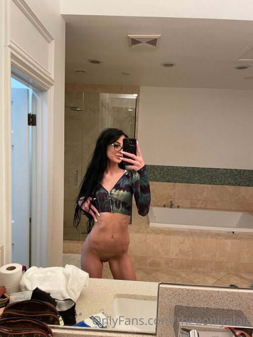 3024x4032_a98853ee9aa2431f78942e87e63fe640.jpg
