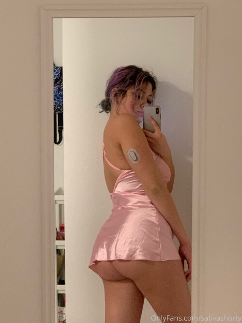 Edensgard3n / sativashortie / diabeticoochie Nude Leaked Onlyfans Photo Edensgard3n / sativashortie / diabeticoochie Nude Leaked Onlyfans Photo