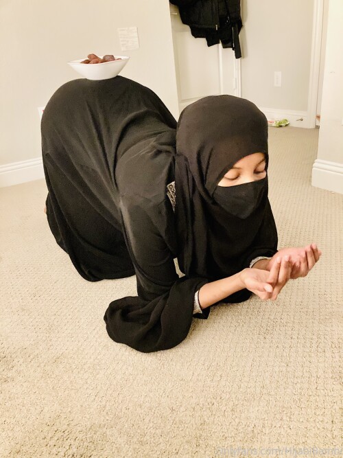Hijabi Bambi / hijabibambi Nude Leaked Onlyfans Photo Hijabi Bambi / hijabibambi Nude Leaked Onlyfans Photo