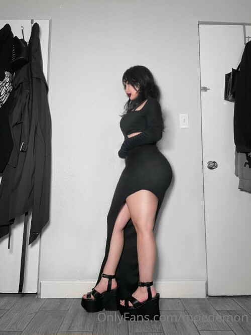 angelgutz / moedemon / angellicellie Nude Leaked Onlyfans Photo angelgutz / moedemon / angellicellie Nude Leaked Onlyfans Photo