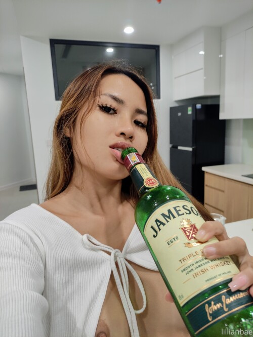 Lillian / lillianbae Nude Leaked Onlyfans Photo Lillian / lillianbae Nude Leaked Onlyfans Photo