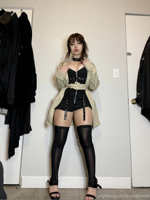 angelgutz / moedemon / angellicellie Nude Leaked Onlyfans Photo angelgutz / moedemon / angellicellie Nude Leaked Onlyfans Photo