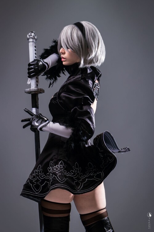 6185351---YoRHA-No.2-Type-B2B-ljWBxRbn_3.md.jpg