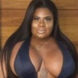 model profile picture