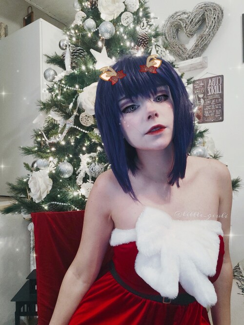 7253c50a-f1bc-424e-8970-f75febb9b929_motokokusanagichristmasversion9.md.jpg