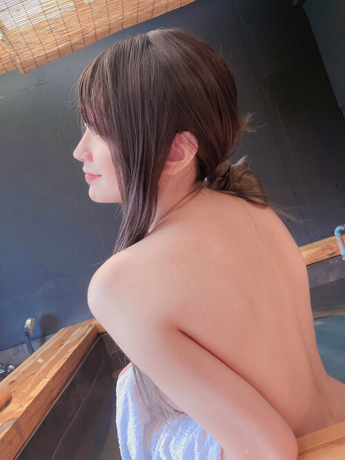 8DFF4664-2F9C-4E80-ADE2-C6EBCA66957F.md.jpg