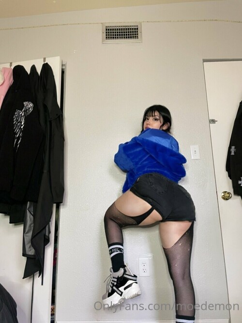 angelgutz / moedemon / angellicellie Nude Leaked Onlyfans Photo angelgutz / moedemon / angellicellie Nude Leaked Onlyfans Photo