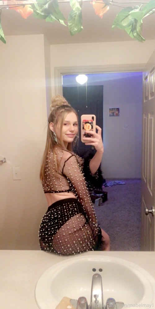 strawberry141 / mabelmay1 / mabel may Nude Leaked Onlyfans Photo strawberry141 / mabelmay1 / mabel may Nude Leaked Onlyfans Photo