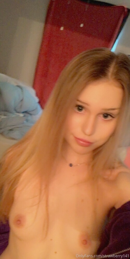 strawberry141 / mabelmay1 / mabel may Nude Leaked Onlyfans Photo strawberry141 / mabelmay1 / mabel may Nude Leaked Onlyfans Photo