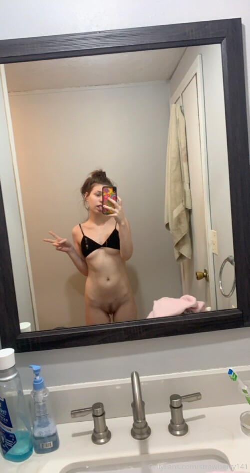 strawberry141 / mabelmay1 / mabel may Nude Leaked Onlyfans Photo strawberry141 / mabelmay1 / mabel may Nude Leaked Onlyfans Photo