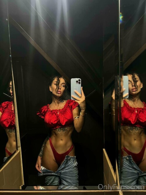Nessa Orlova | rusmeganfox | nessamooore Nude Leaked Onlyfans Photo