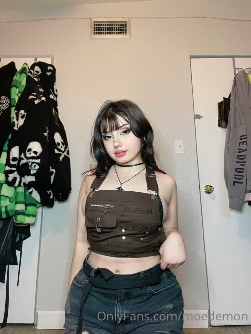 angelgutz / moedemon / angellicellie Nude Leaked Onlyfans Photo angelgutz / moedemon / angellicellie Nude Leaked Onlyfans Photo