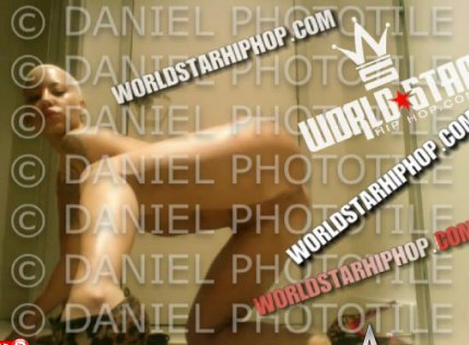 Amber-Rose-Naked-13.jpg