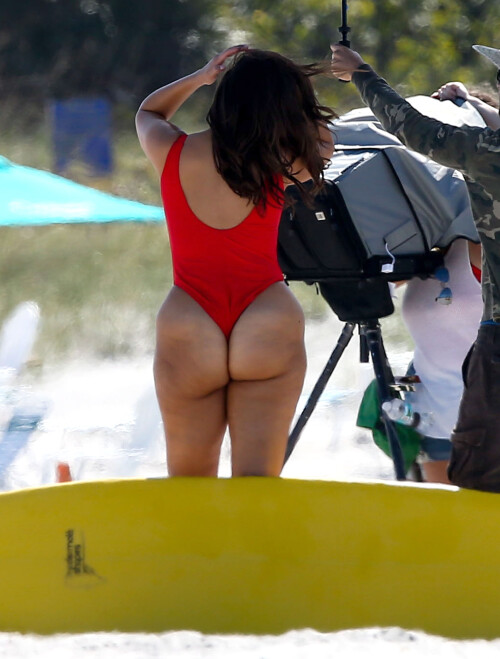 Ashley graham swimsuit butt thong 030117 6 1488408336