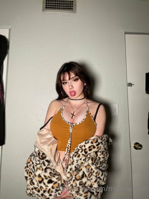 angelgutz / moedemon / angellicellie Nude Leaked Onlyfans Photo angelgutz / moedemon / angellicellie Nude Leaked Onlyfans Photo