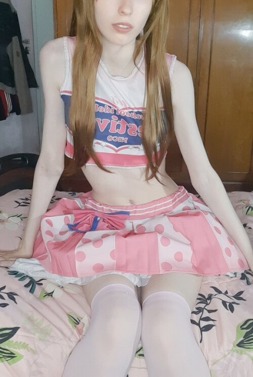 FVqkMn5WYAIgqK2.md.jpg