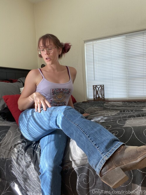 irisbabe719 aka aliceinthe719 Nude Leaked Onlyfans Photo irisbabe719 aka aliceinthe719 Nude Leaked Onlyfans Photo