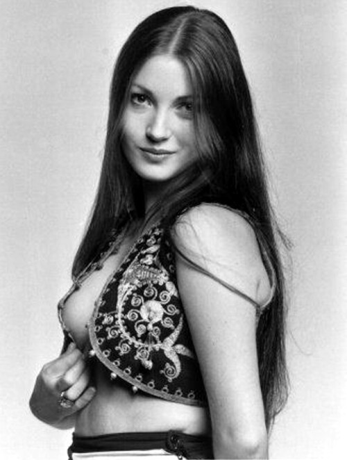 Jane-Seymour0010_123_619lo.jpg