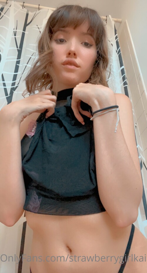 Strawberrygirlkairi Nude Leaked Onlyfans Photo Strawberrygirlkairi Nude Leaked Onlyfans Photo
