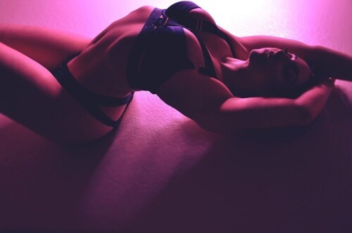 Itsrainingneon Nude Leaked Onlyfans Photo