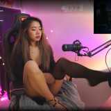 model profile picture