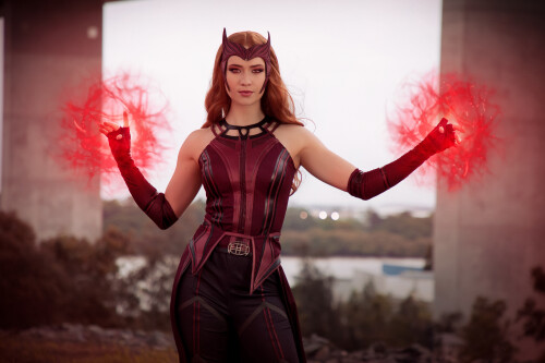 Scarlet-Witch-260a1a2cea01862fe9.jpg