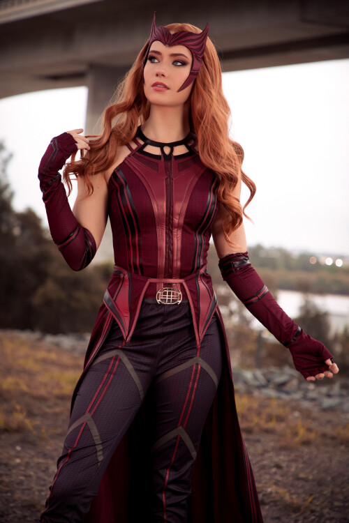 Scarlet-Witch-94b6a6de81cefdc7c.jpg