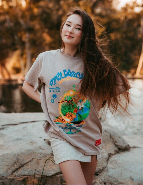 Tinaaaaaaaa.md.jpg