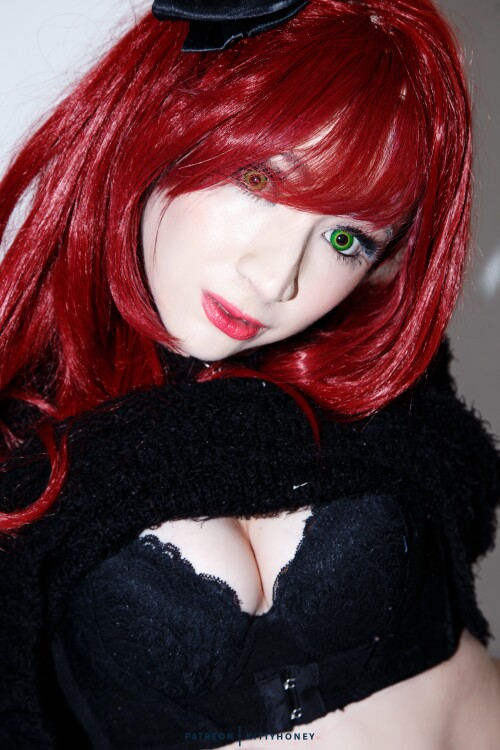 Whiter_Shade021.md.jpg